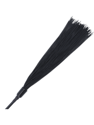 DARKNESS FETISH FUSTA Y LATIGO NEGRO