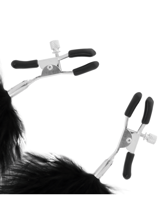 DARKNESS PINZAS PARA PEZONES CON POMPONES 2