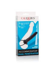 CALEXOTICS ACCOMODATOR ARNES PARA DOBLE PENETRACION NEGRO