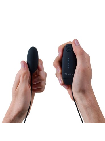 B SWISH BNAUGHTY CLASSIC VIBRATING BULLET NEGRO