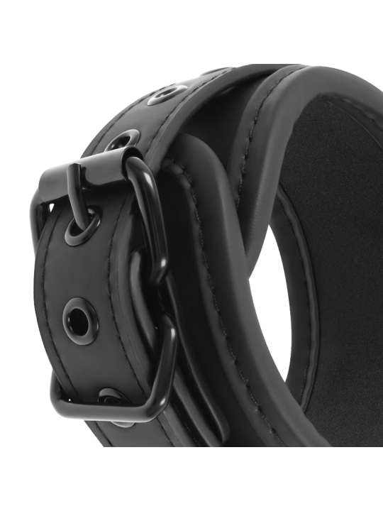 FETISH SUBMISSIVE COLLAR Y ESPOSAS CUERO VEGANO CON FORRO DE NEOPRENO