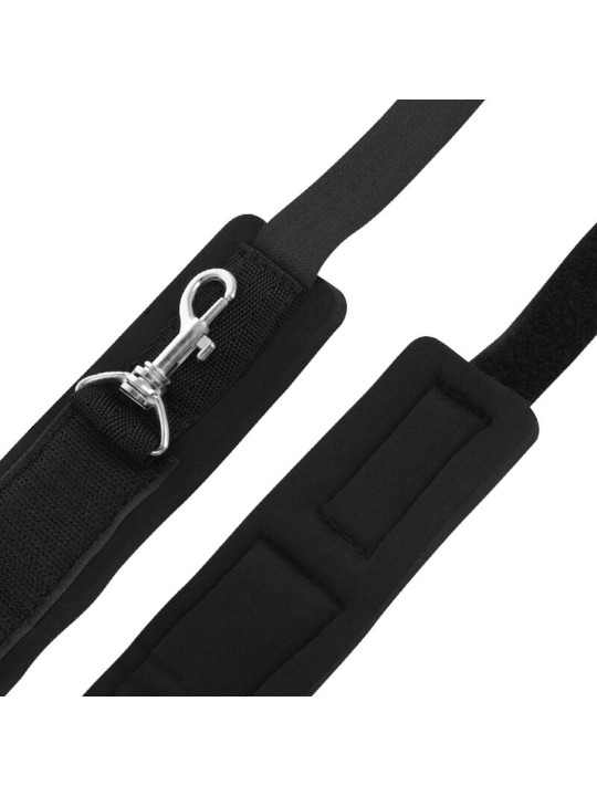 DARKNESS BONDAGE ESPOSAS PARA LA PUERTA