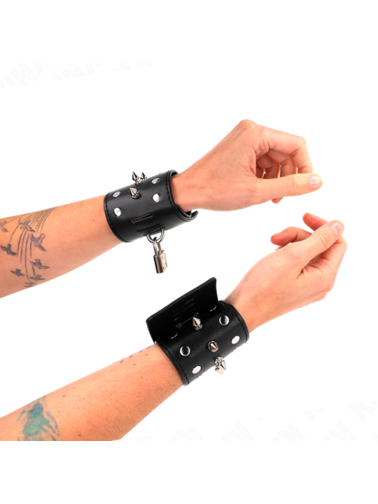 KINK MUNEQUERAS ESTILO PUNK CON PINCHOS 25 X 6 CM
