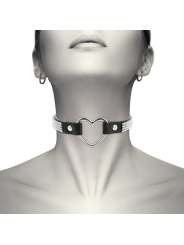COQUETTE CHIC DESIRE CHOKER CUERO VEGANO CORAZON