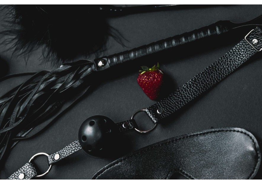 Mordazas BDSM: Guía Completa sobre Tipos, Usos y Seguridad en el Bondage